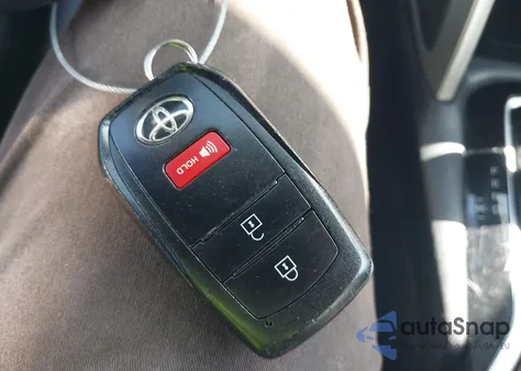 2022 Toyota Corolla Cross Xle из США, поврежденный, VIN 7MUEAAAG0NV003723